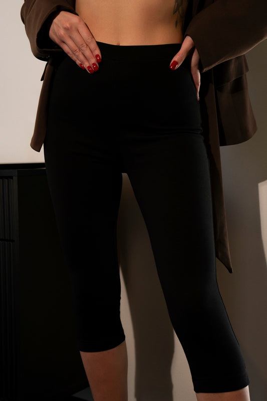 High-Waisted Capri Pants with Elastic Cuffs