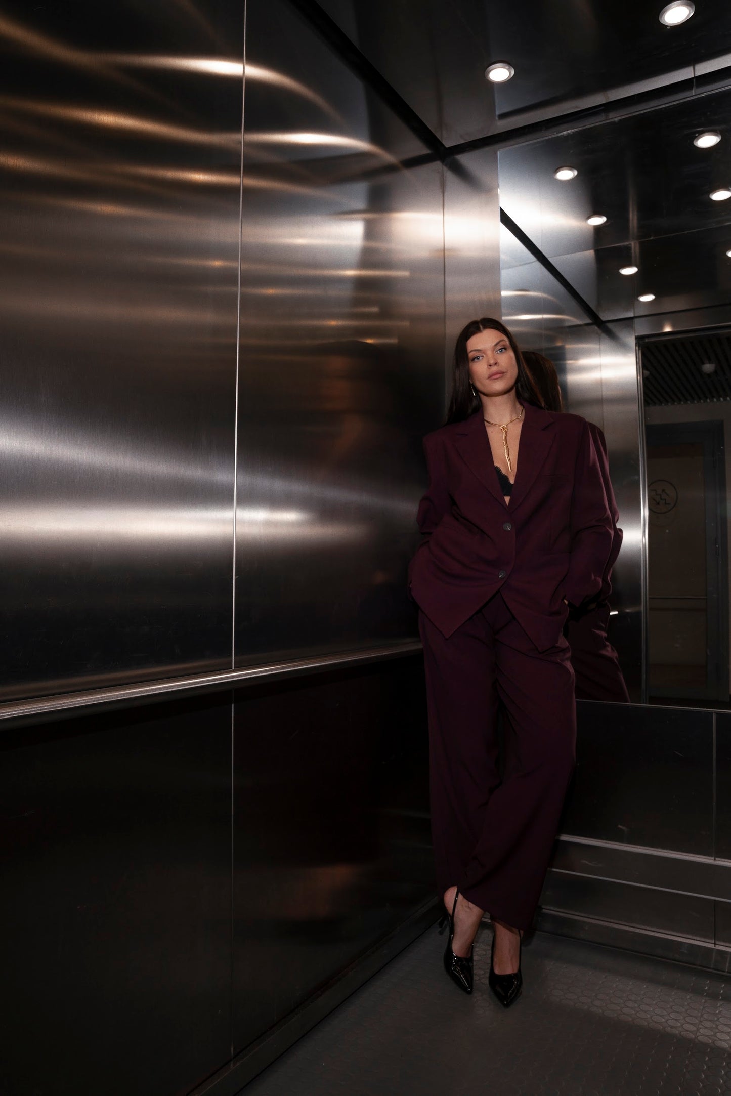 VOGE Plum Suit