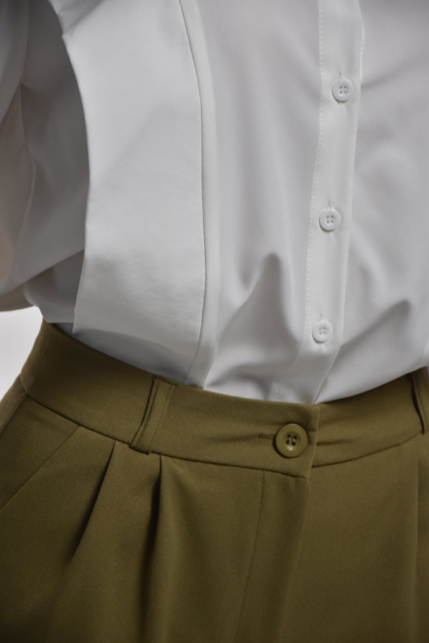 Classic Power Pants – Olive