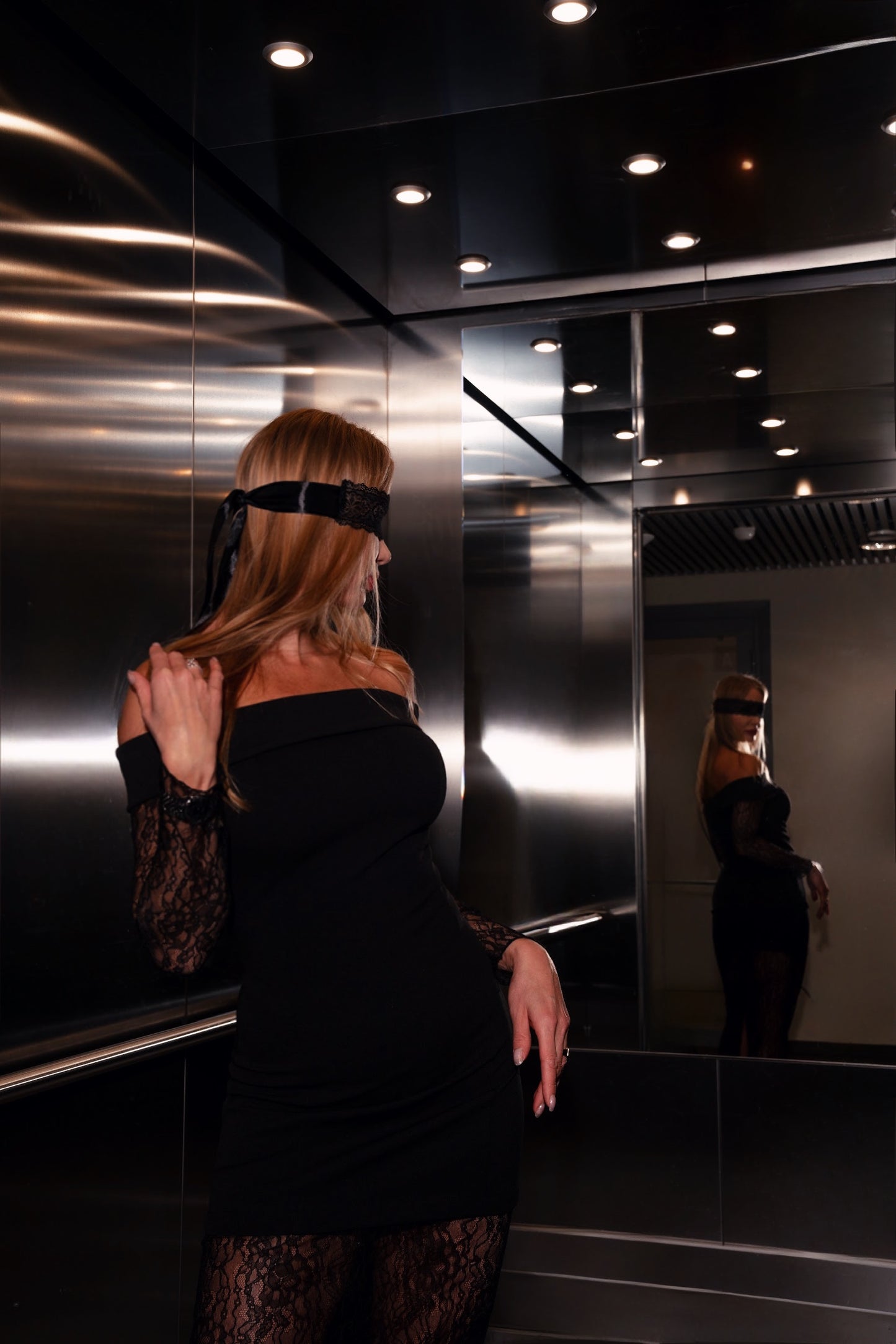 VOGE Noir Lace Dress