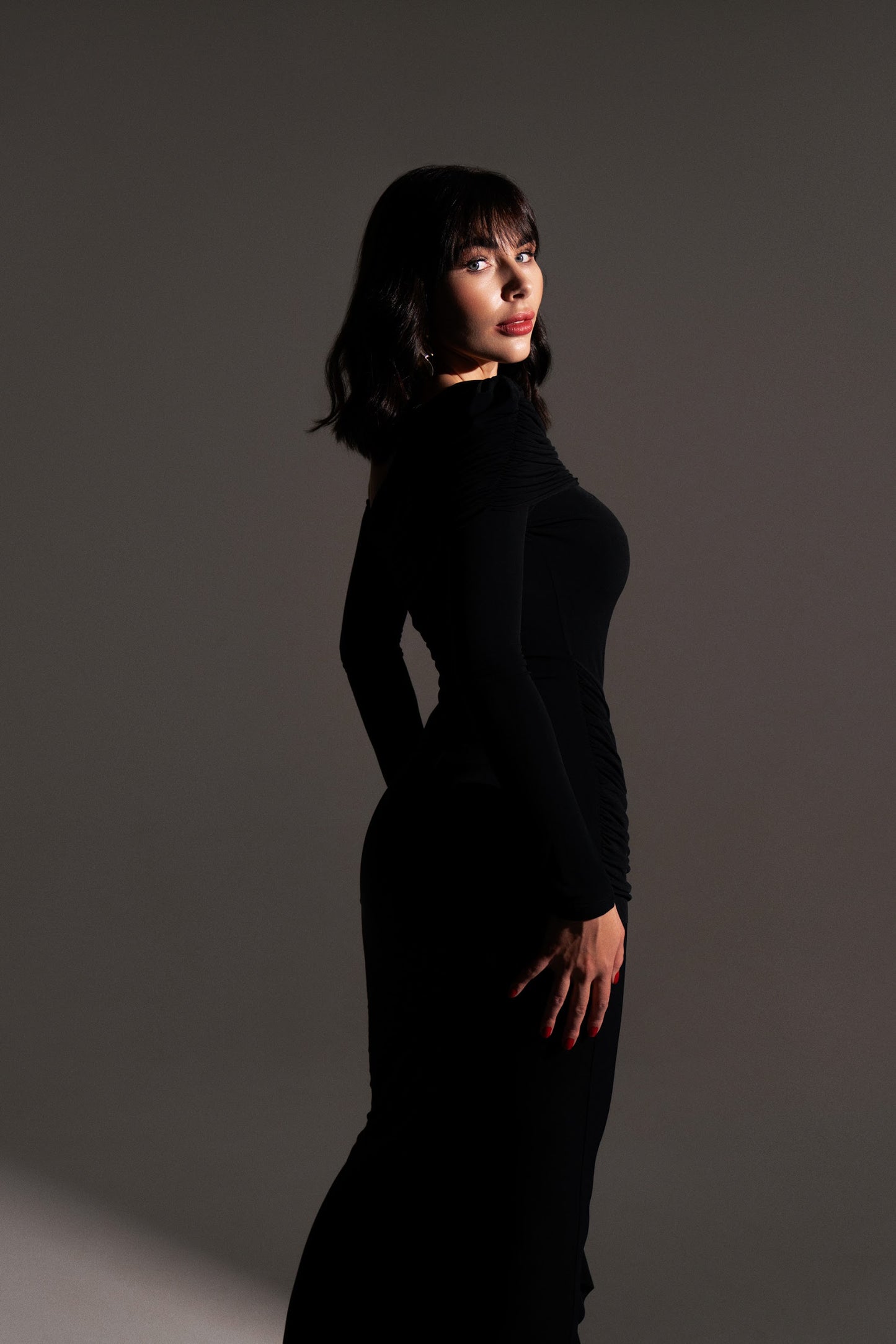 Black Noir Muse Üheõlaline Kleit – VOGE